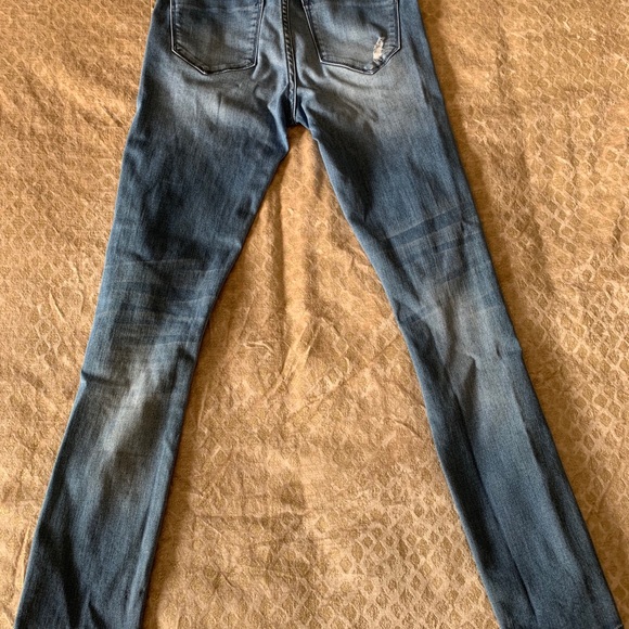 Distressed Jeans - Picture 4 of 4